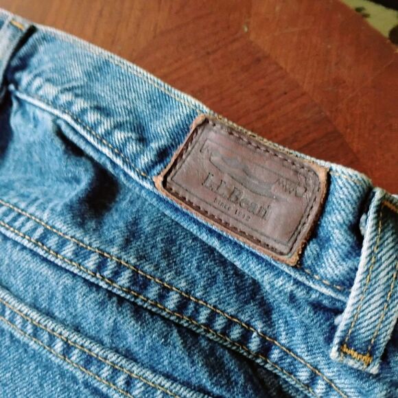 L.L. Bean Relaxed Fit Women's Jeans Size: 18R (0922) - Picture 5 of 6